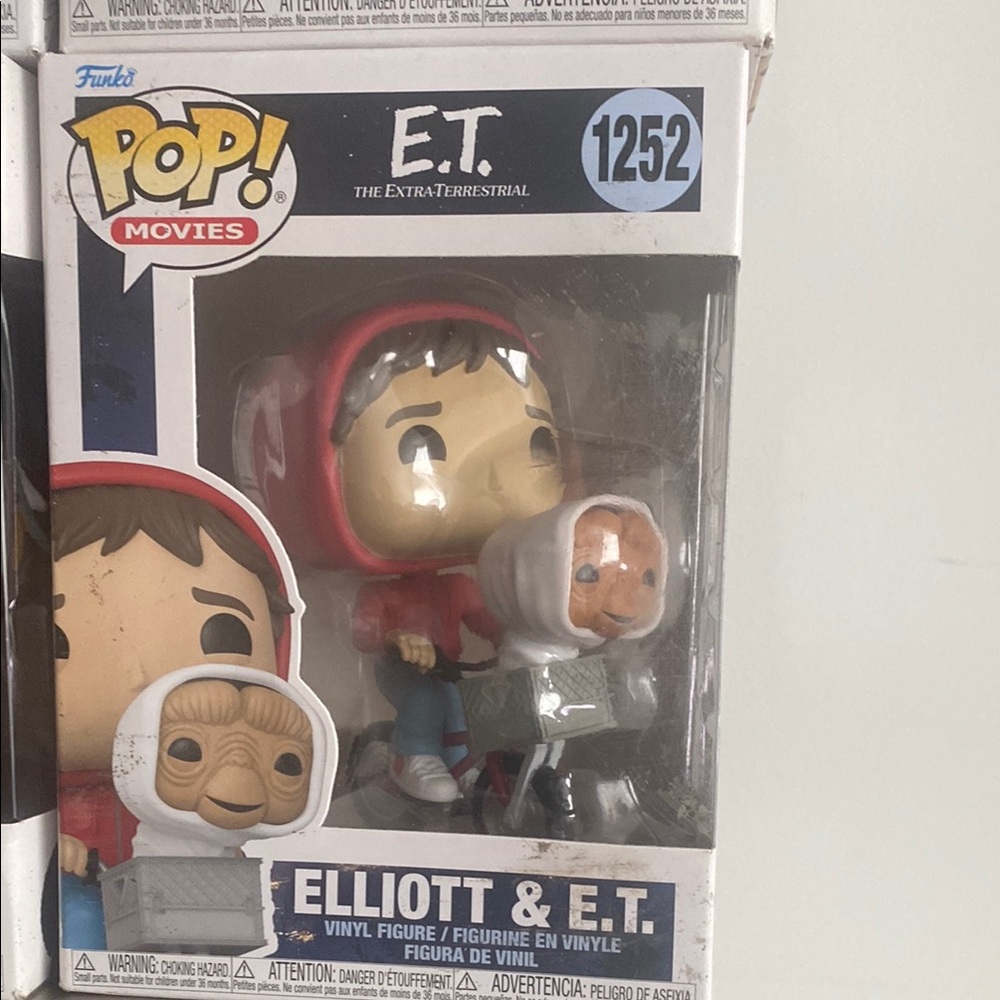Funko Pop! Movies Elliott & E.T. Red and White